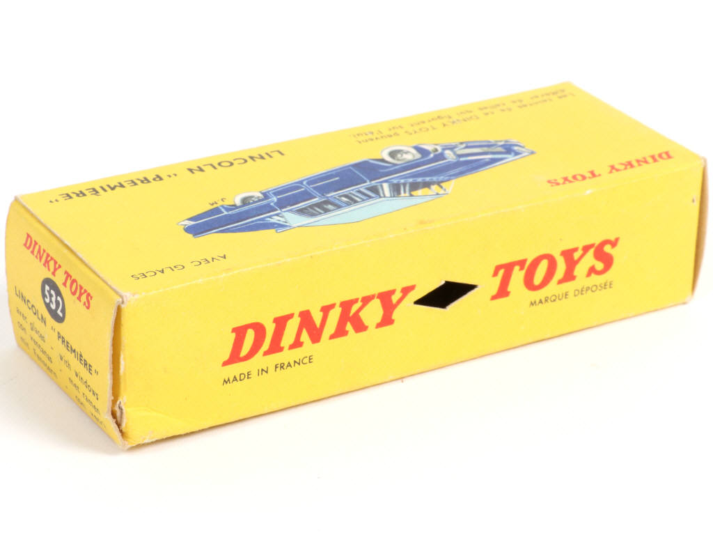 Lot 303 - DINKY TOYS (FRANCE) (1)