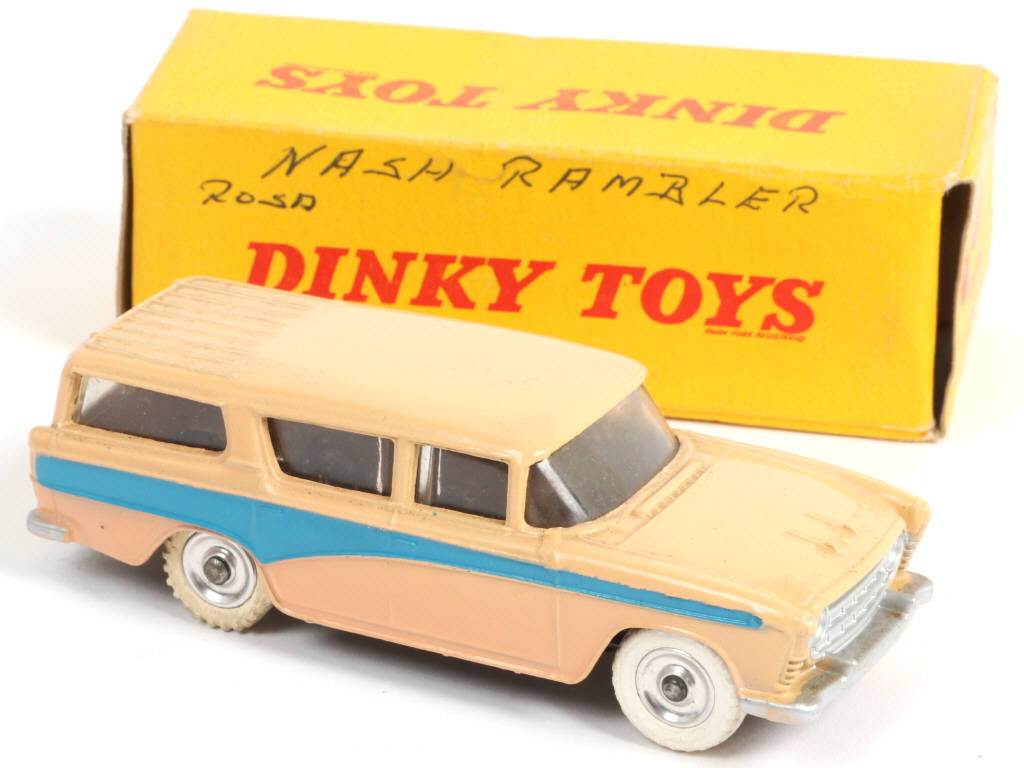 Lot 279 - DINKY TOYS (GB) (1)
