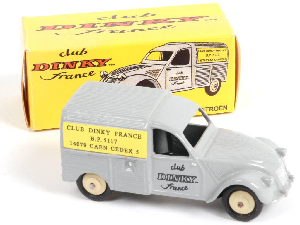 Lot 300 - CLUB DINKY FRANCE (1)