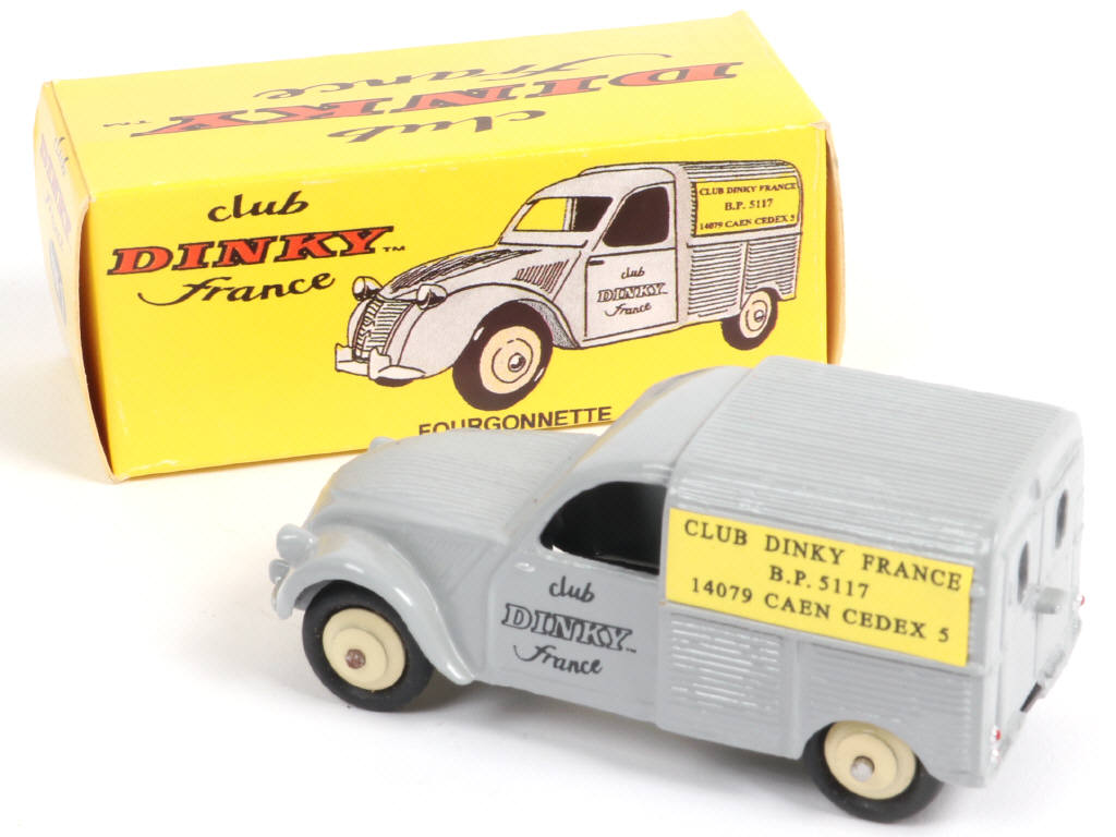 Lot 300 - CLUB DINKY FRANCE (1)