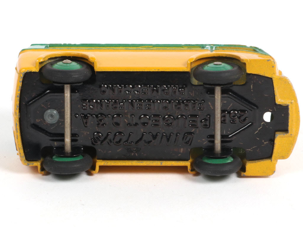 Lot 321 - DINKY TOYS (FRANCE) (1)