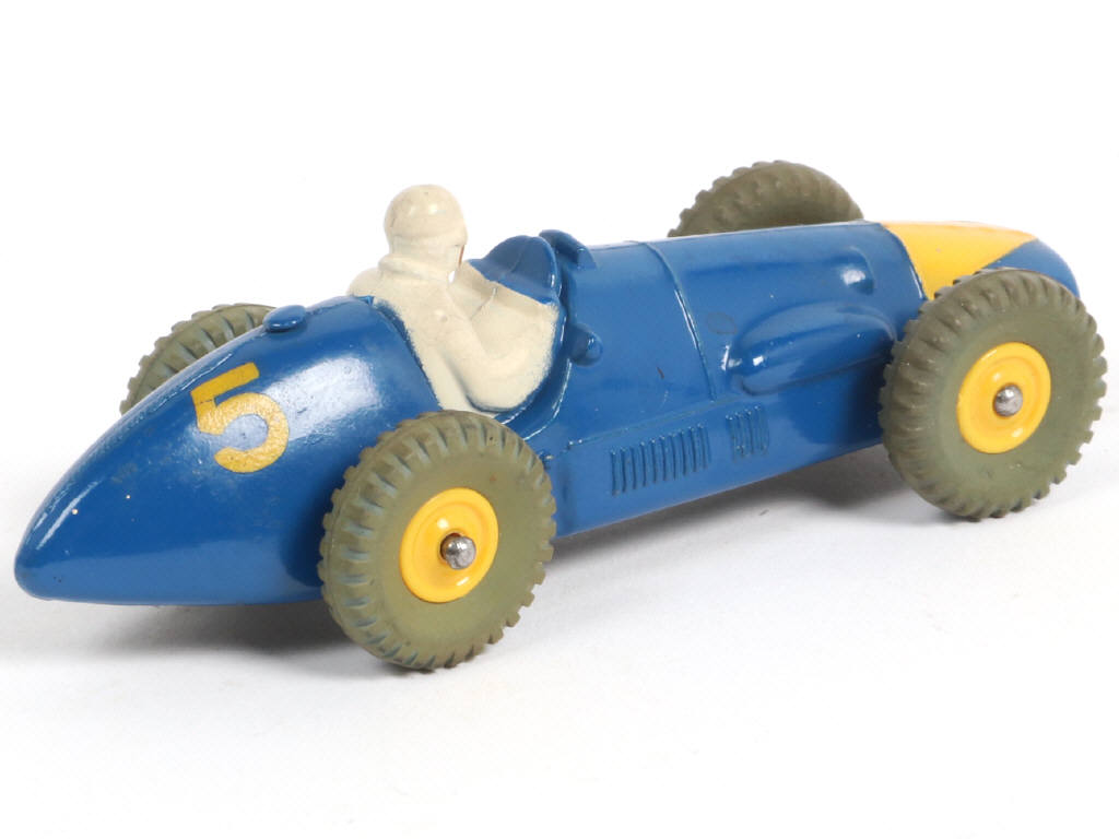 Lot 244 - DINKY TOYS (GB) (1)