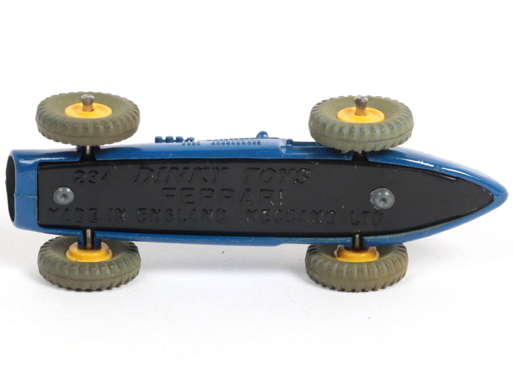 Lot 244 - DINKY TOYS (GB) (1)