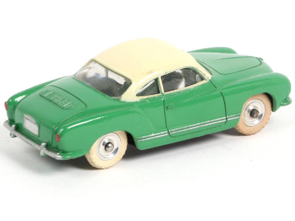 Lot 250 - DINKY TOYS (GB) (1)