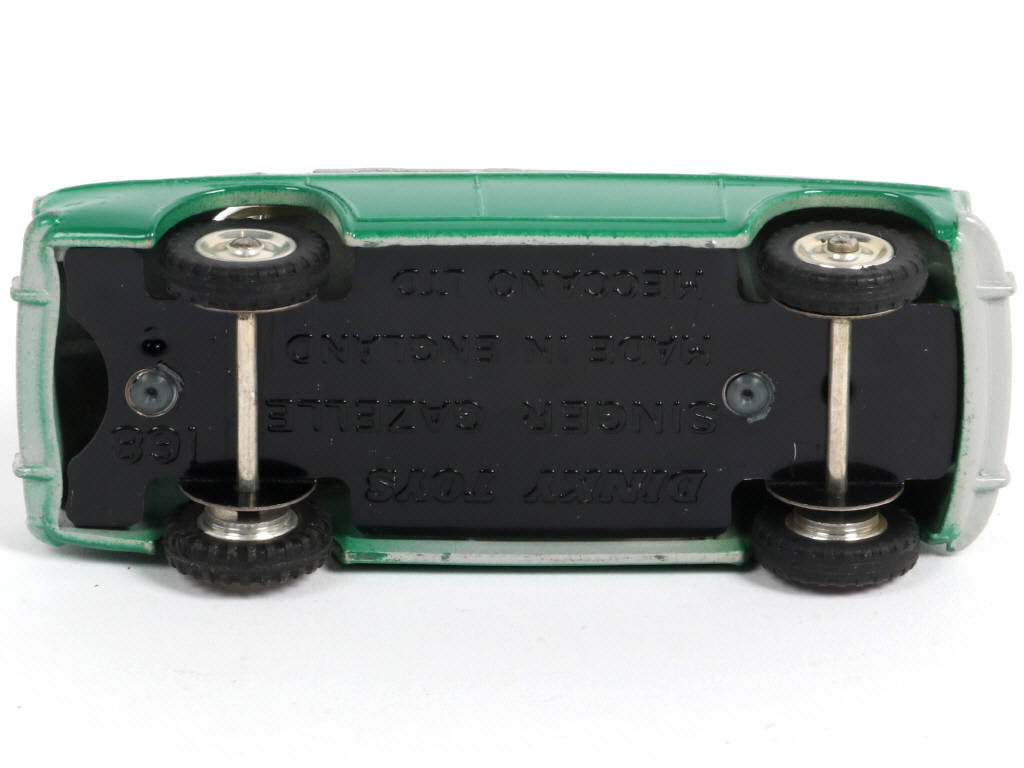 Lot 249 - DINKY TOYS (GB) (1)