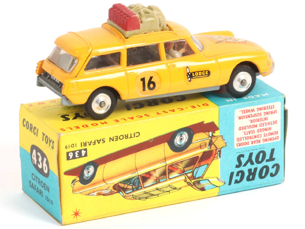 Lot 145 - CORGI TOYS (GB) (1)