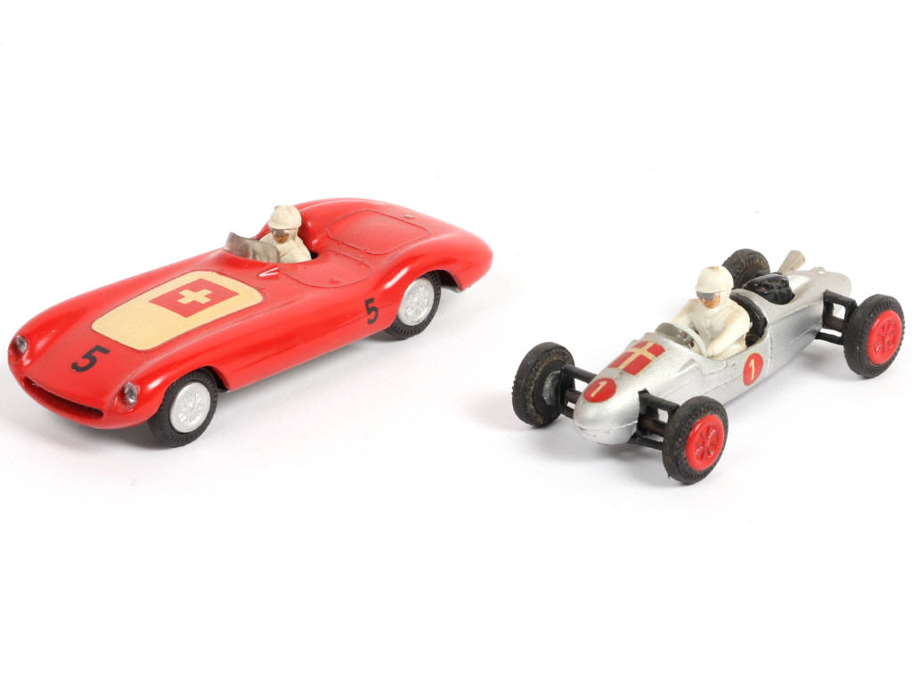 Lot 101 - TEKNO (DANEMARK) (2)