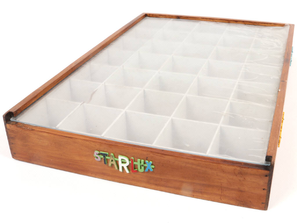 Lot 2 - STARLUX (FRANCE) (1)