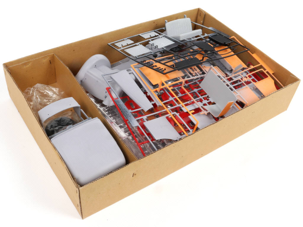 Lot 6 - BANDAI (THAILAND) (1)