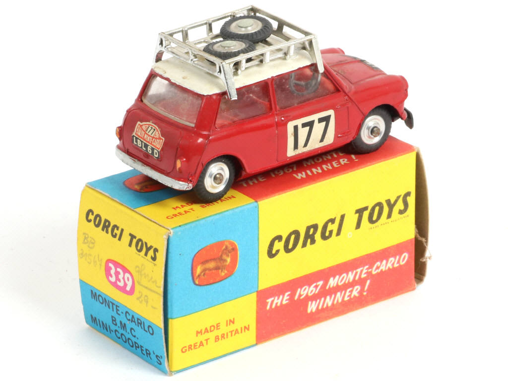 Lot 143 - CORGI TOYS (GB) (1)