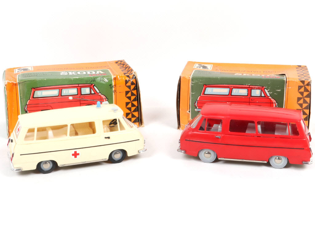 Lot 44 - KOVODRUZSTVO NACHOD (TCHECOSLOVAQUIE) (2)