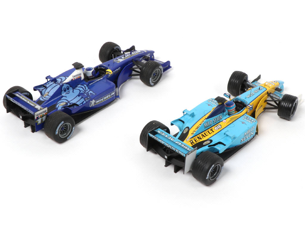 Lot 82 - UNIVERSAL HOBBIES (CHINE) (2)