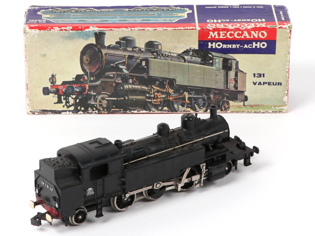 Lot 110 - HORNBY 'HO' (1)