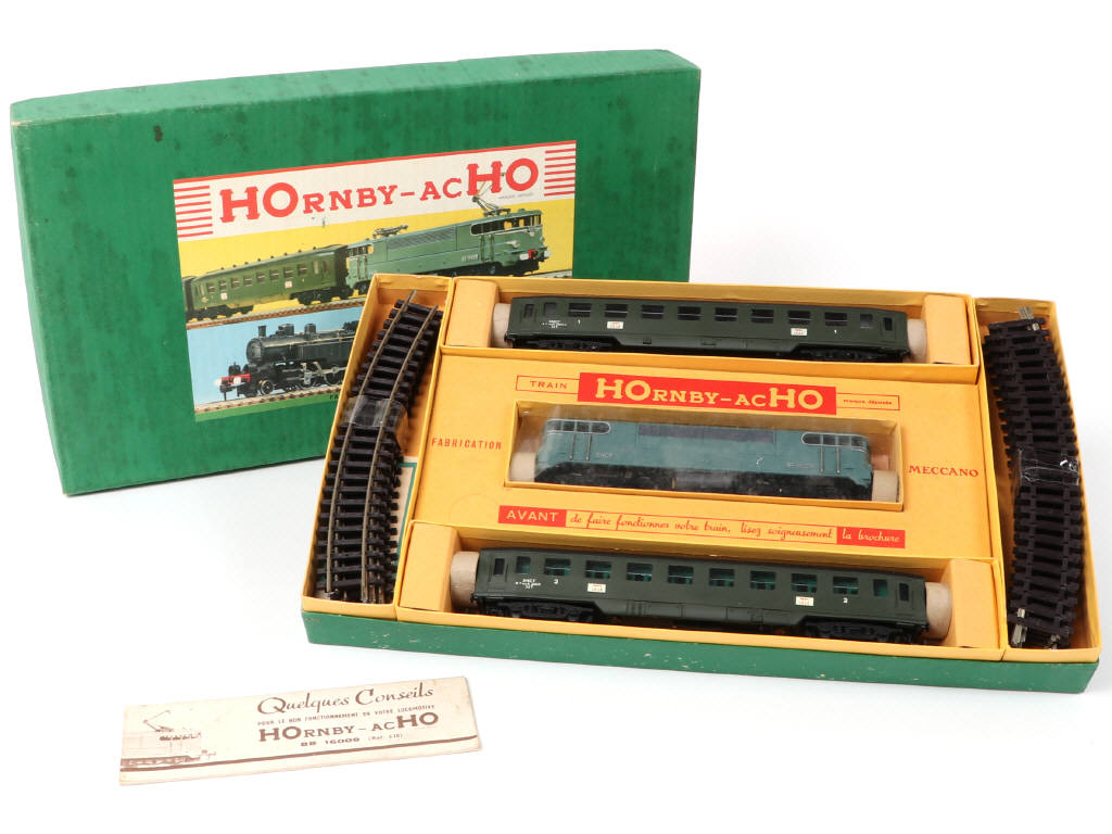 Lot 114 - HORNBY 'HO' (1)