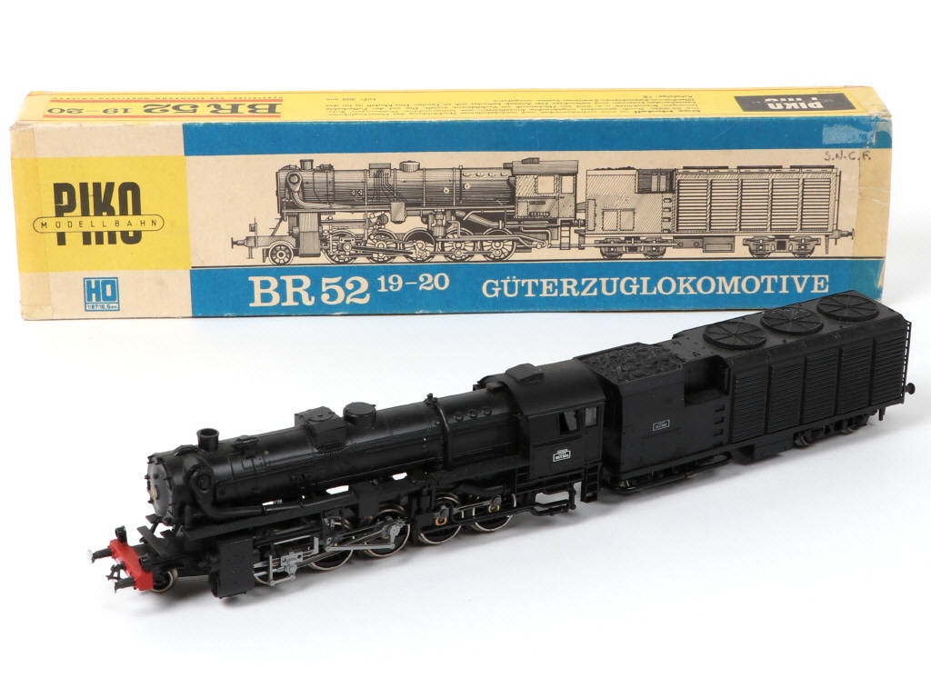 Lot 77 - PIKO 'HO' (ALLEMAGNE) (1)