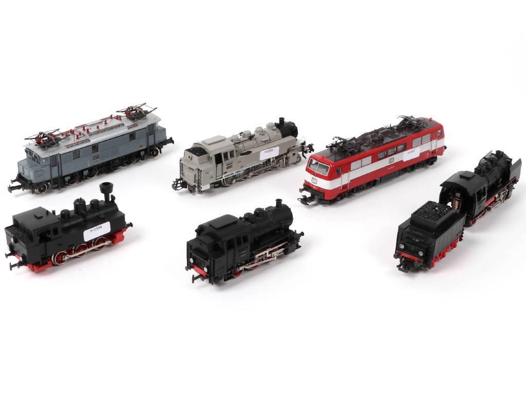 Lot 98 - MÄRKLIN 'HO' (ALLEMAGNE) (6)