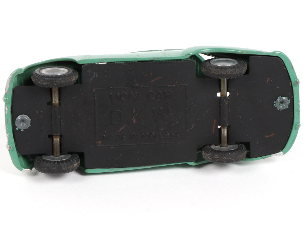 Lot 187 - LION-CAR (PAYS-BAS) (1)