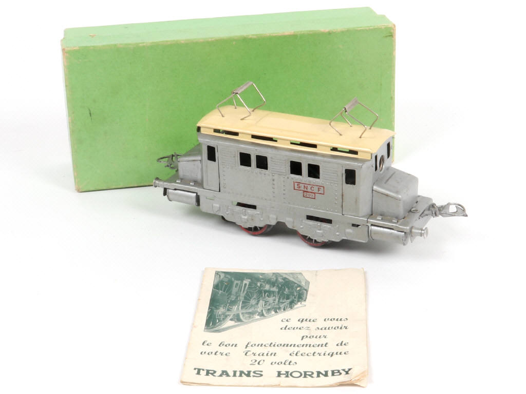 Lot 38 - HORNBY 'O' (FRANCE) (1)