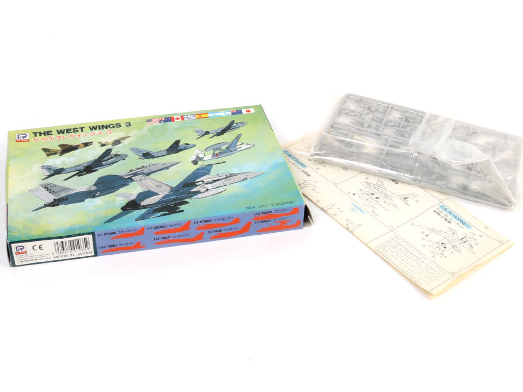 Lot 54 - DIVERS (15)