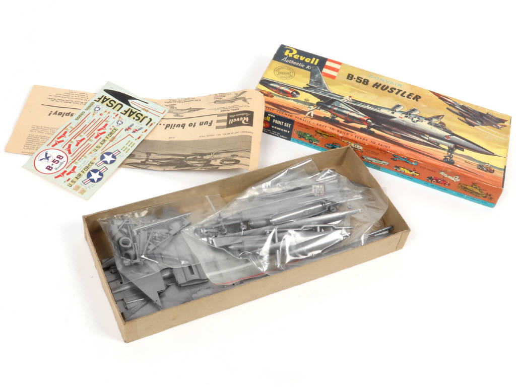 Lot 53 - DIVERS (10)