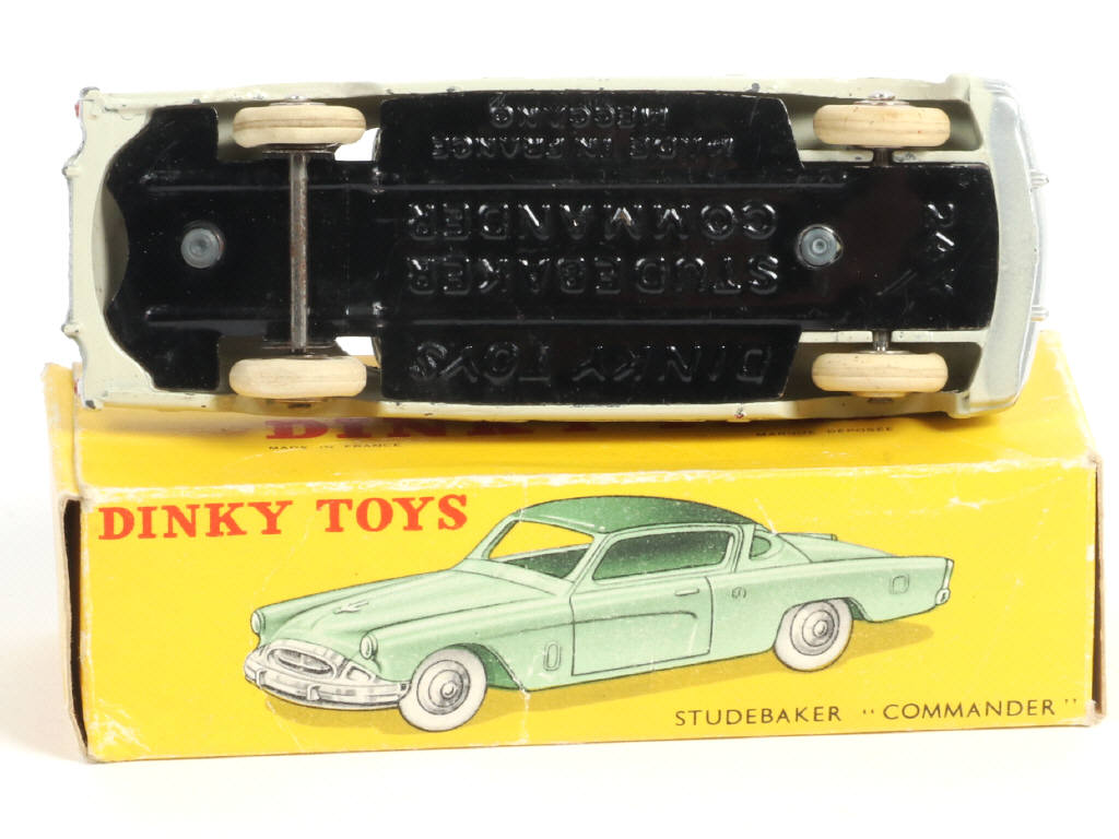 Lot 333 - DINKY TOYS (FRANCE) (1)