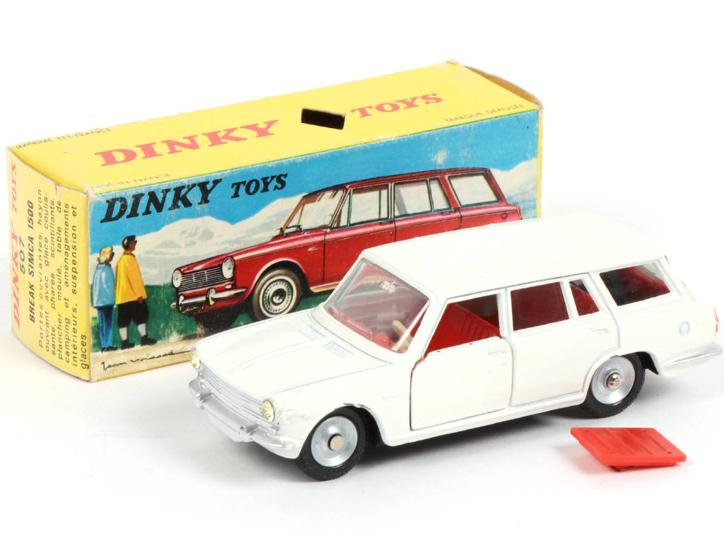 Lot 349 - DINKY TOYS (FRANCE) (1)