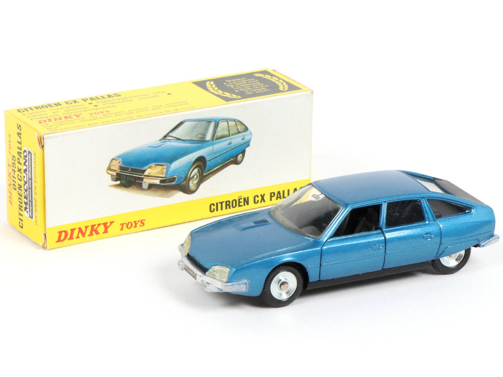 Lot 377 - DINKY TOYS (FRANCE) (1)