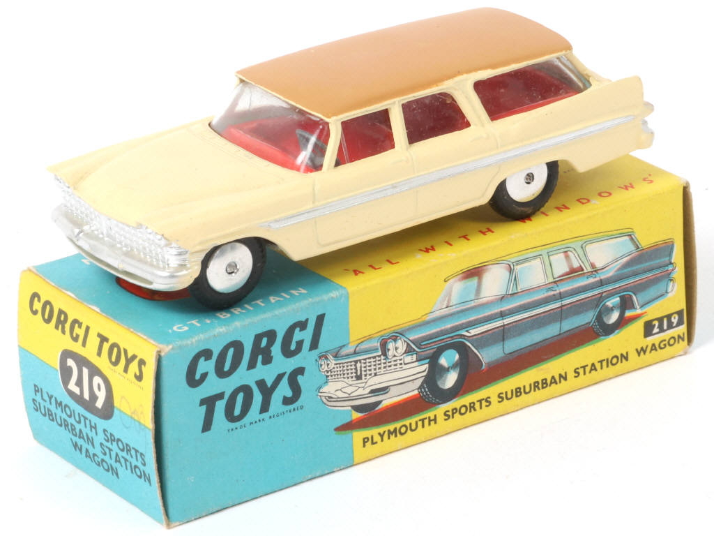 Lot 202 - CORGI TOYS (GB) (1)