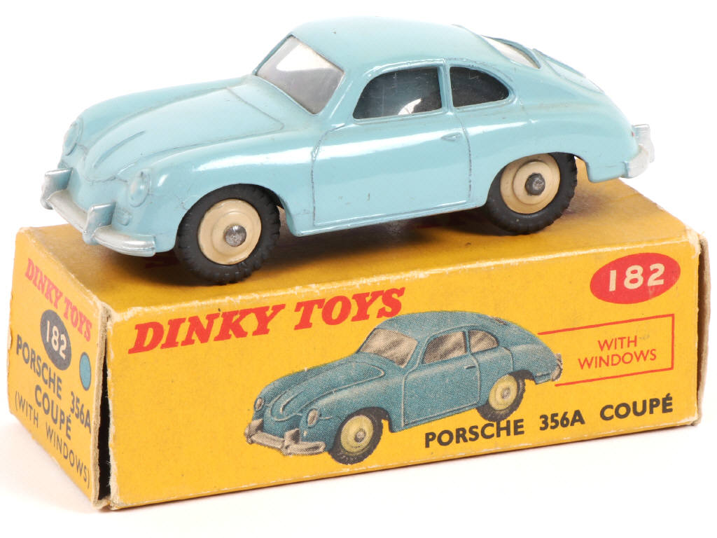 Lot 433 - DINKY TOYS (GB) (1)