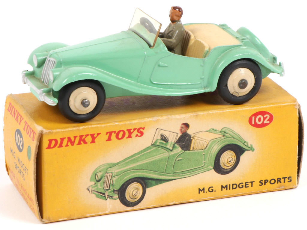 Lot 422 - DINKY TOYS (GB) (1)