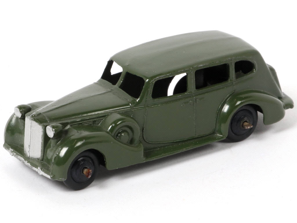 Lot 406 - DINKY TOYS (GB) (1)