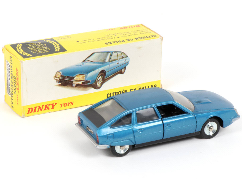 Lot 376 - DINKY TOYS (FRANCE) (1)