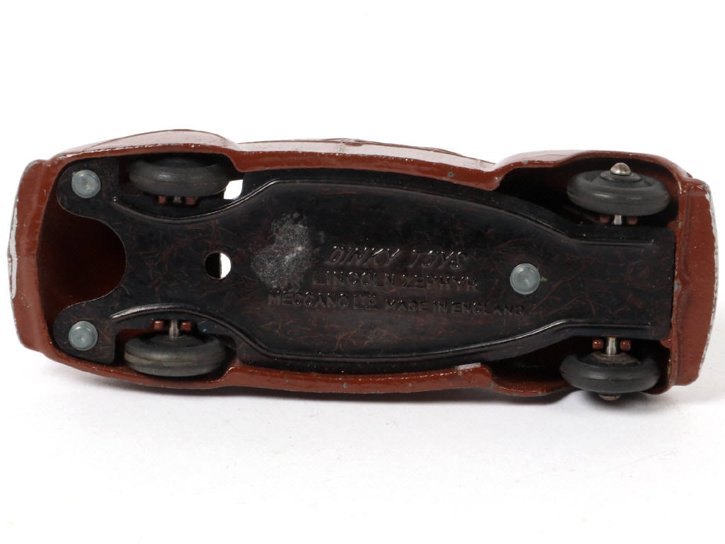 Lot 410 - DINKY TOYS (GB) (1)