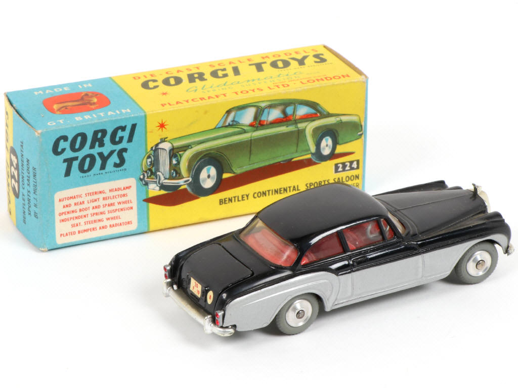 Lot 203 - CORGI TOYS (GB) (1)