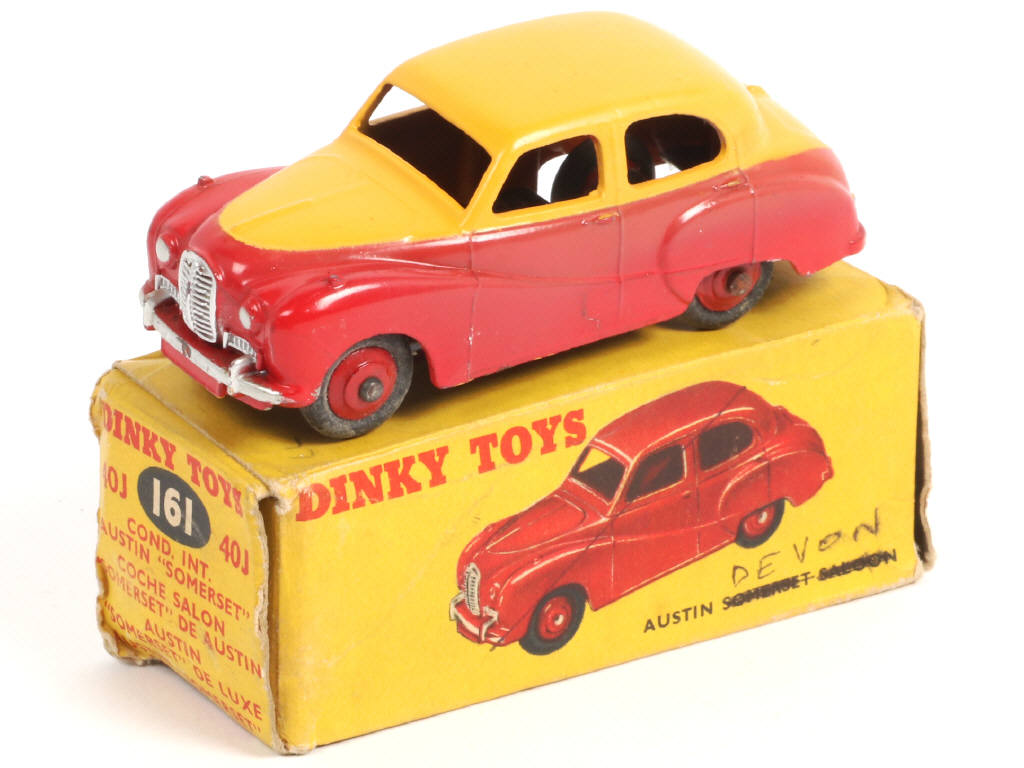 Lot 430 - DINKY TOYS (GB) (1)