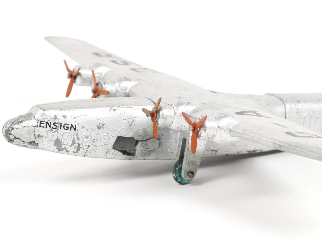 Lot 455 - DINKY TOYS (GB) (1)