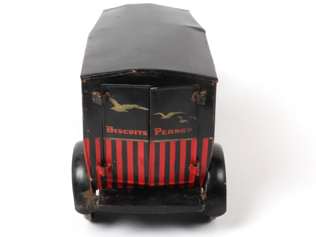 Lot 50 - DIVERS (1)