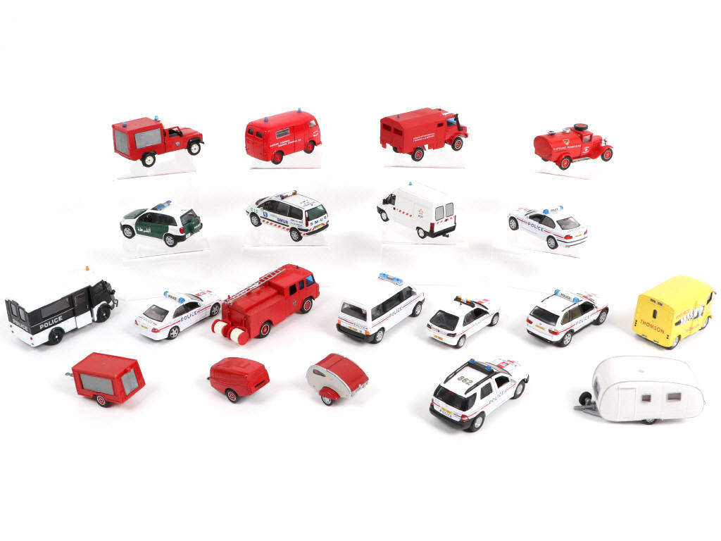 Lot 72 - DIVERS (20)