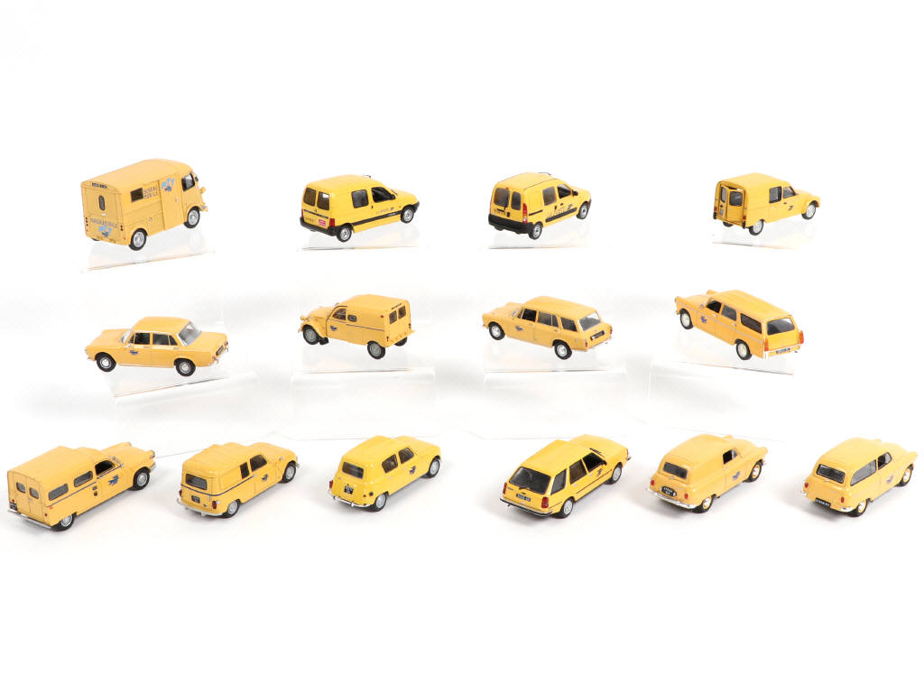 Lot 46 - DIVERS (14)