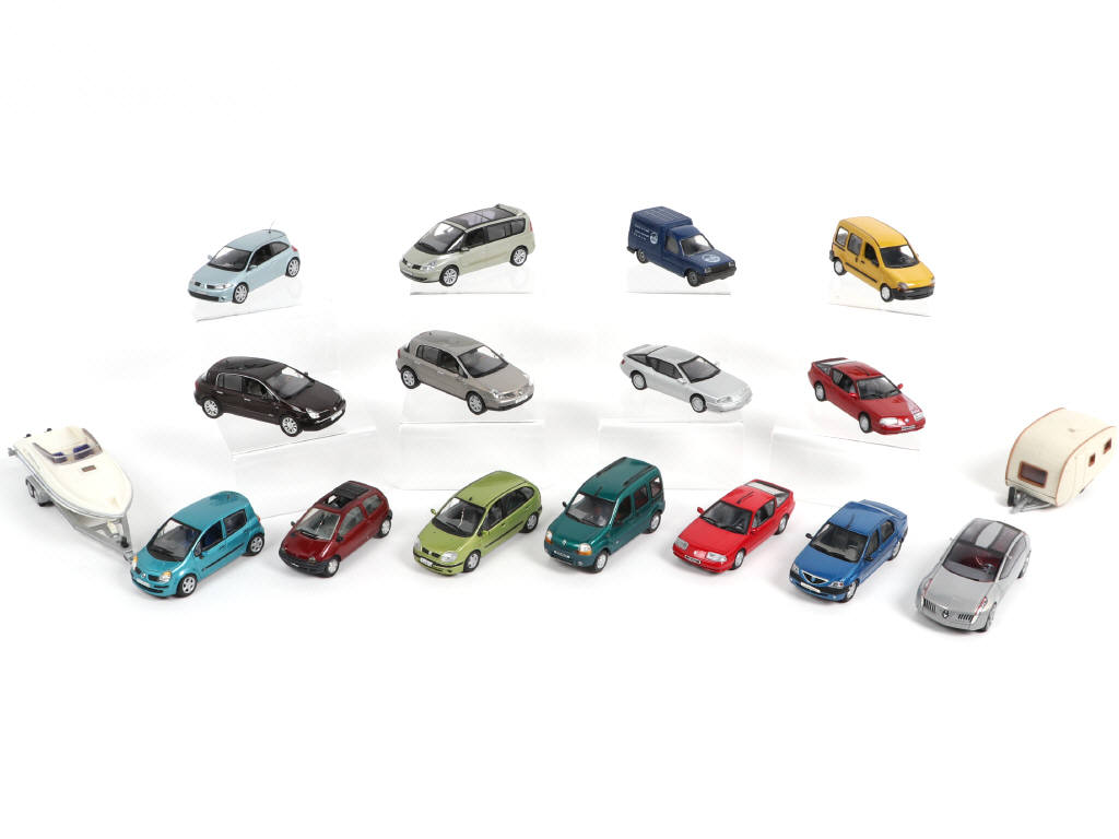 Lot 48 - DIVERS (17)