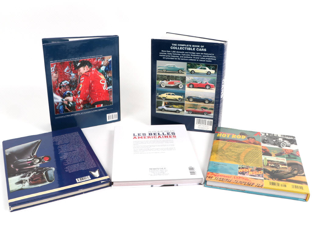 Lot 12 - DIVERS (5)