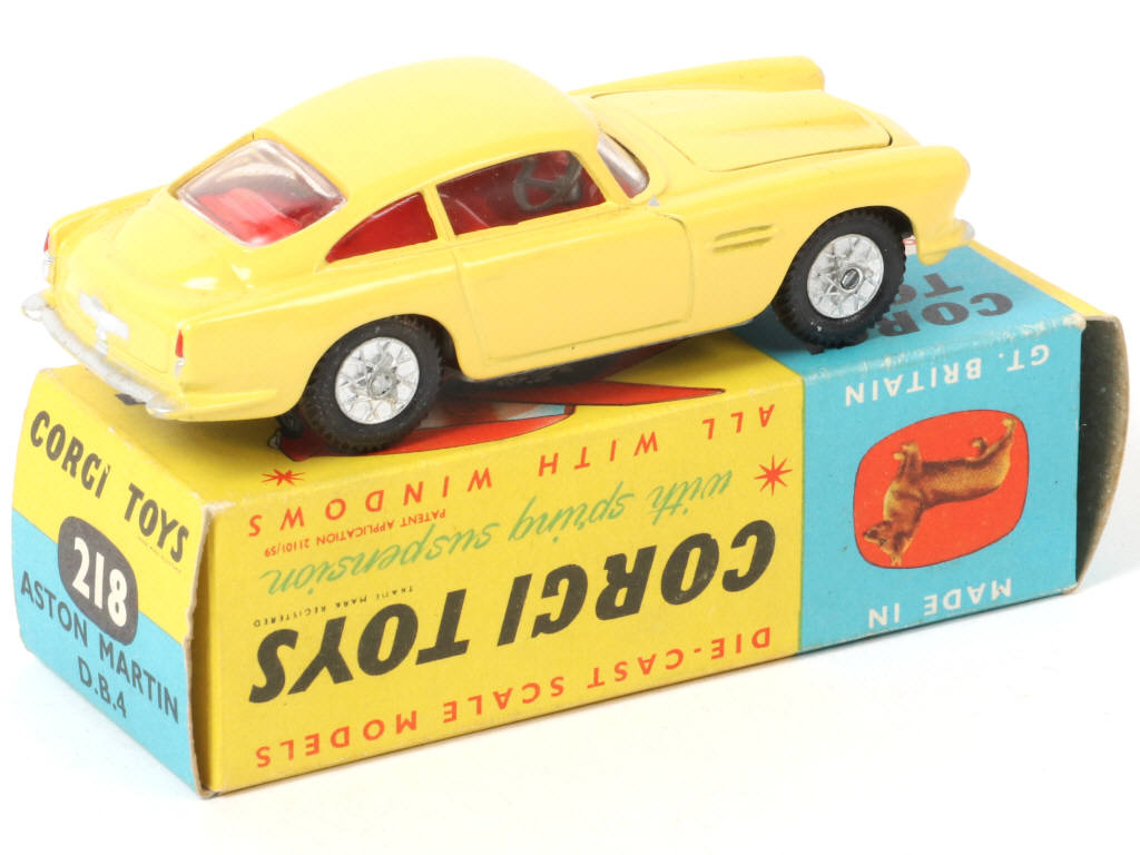 Lot 167 - CORGI TOYS (GB) (1)