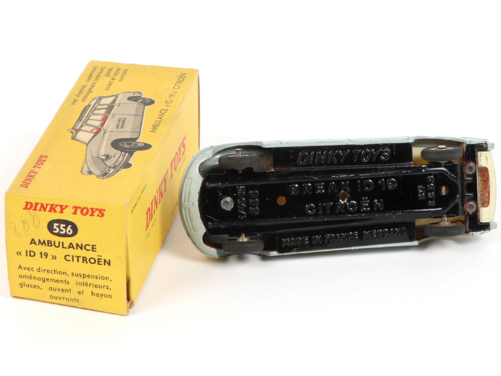 Lot 354 - DINKY TOYS (FRANCE) (1)