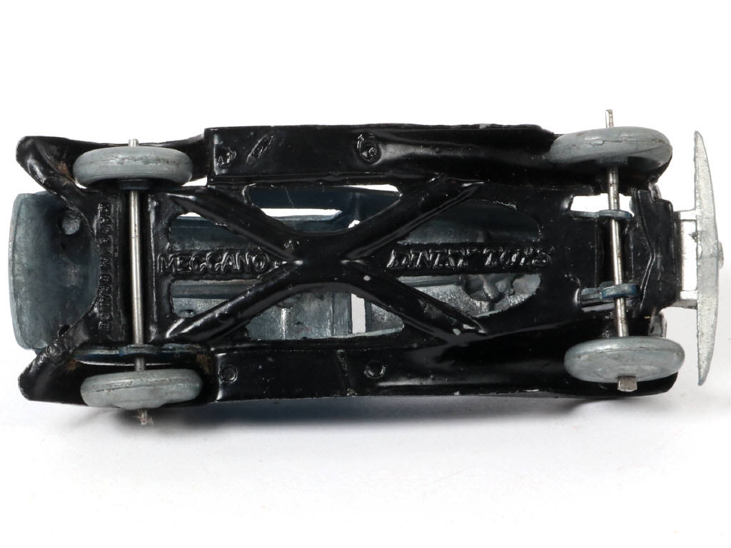 Lot 305 - DINKY TOYS (FRANCE) (1)