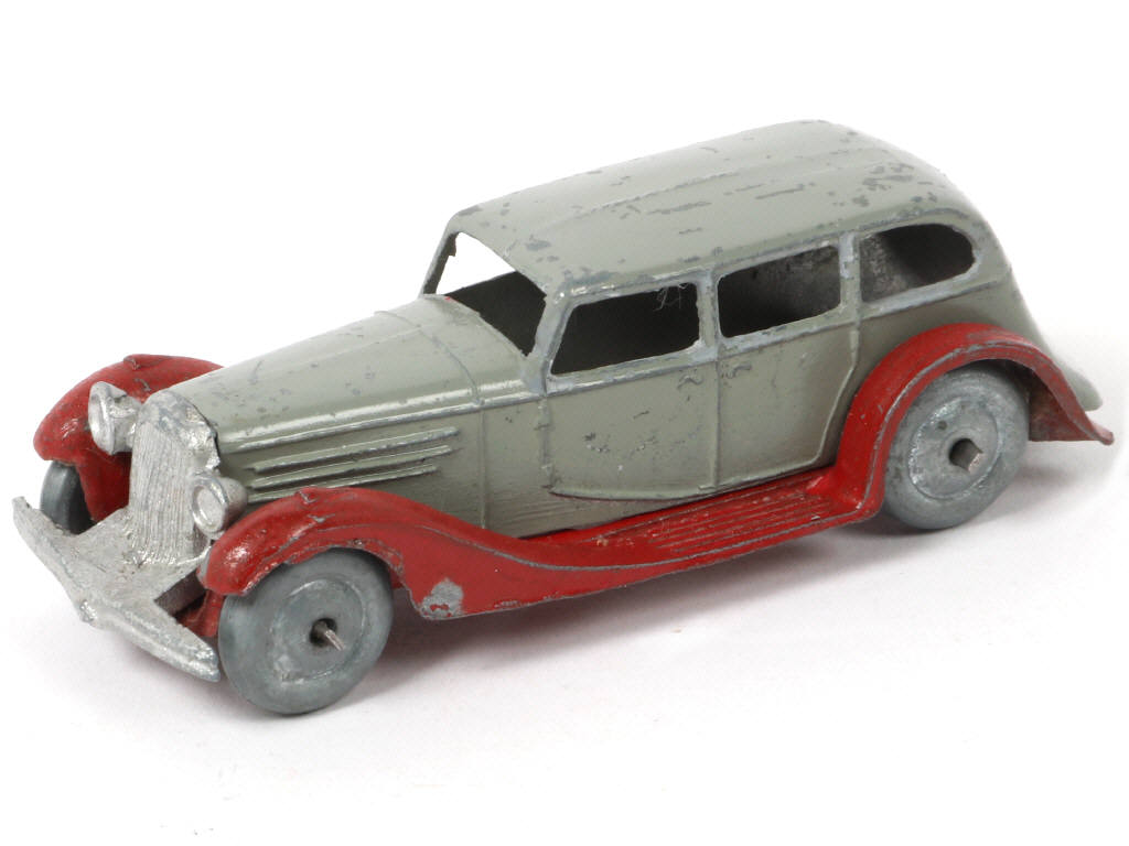 Lot 308 - DINKY TOYS (FRANCE) (1)
