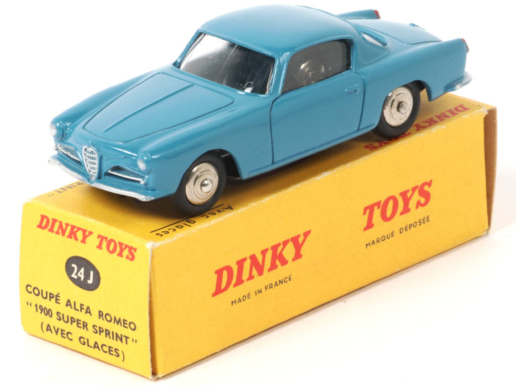 Lot 359 - DINKY TOYS (FRANCE) (1)