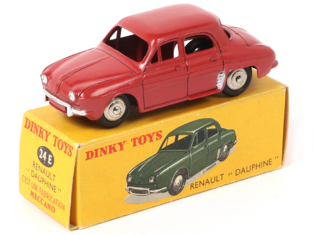 Lot 358 - DINKY TOYS (FRANCE) (1)