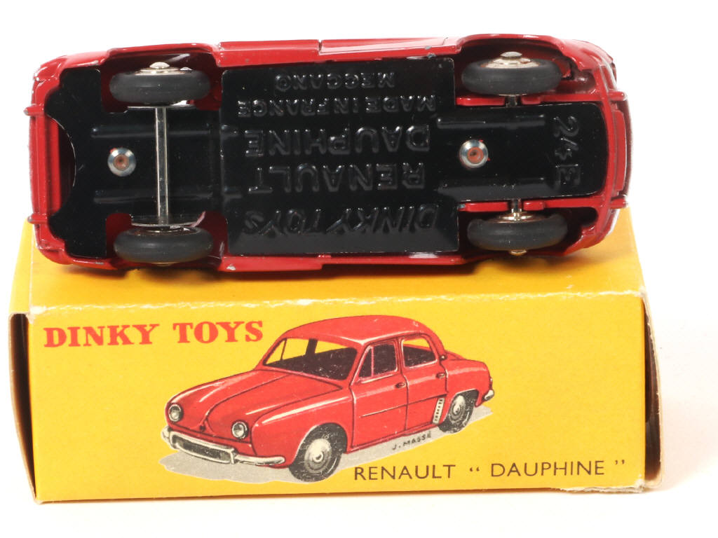 Lot 358 - DINKY TOYS (FRANCE) (1)