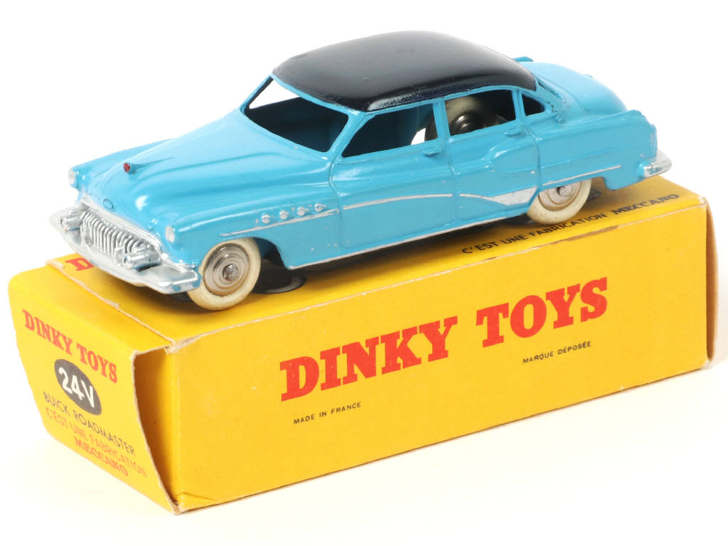 Lot 368 - DINKY TOYS (FRANCE) (1)
