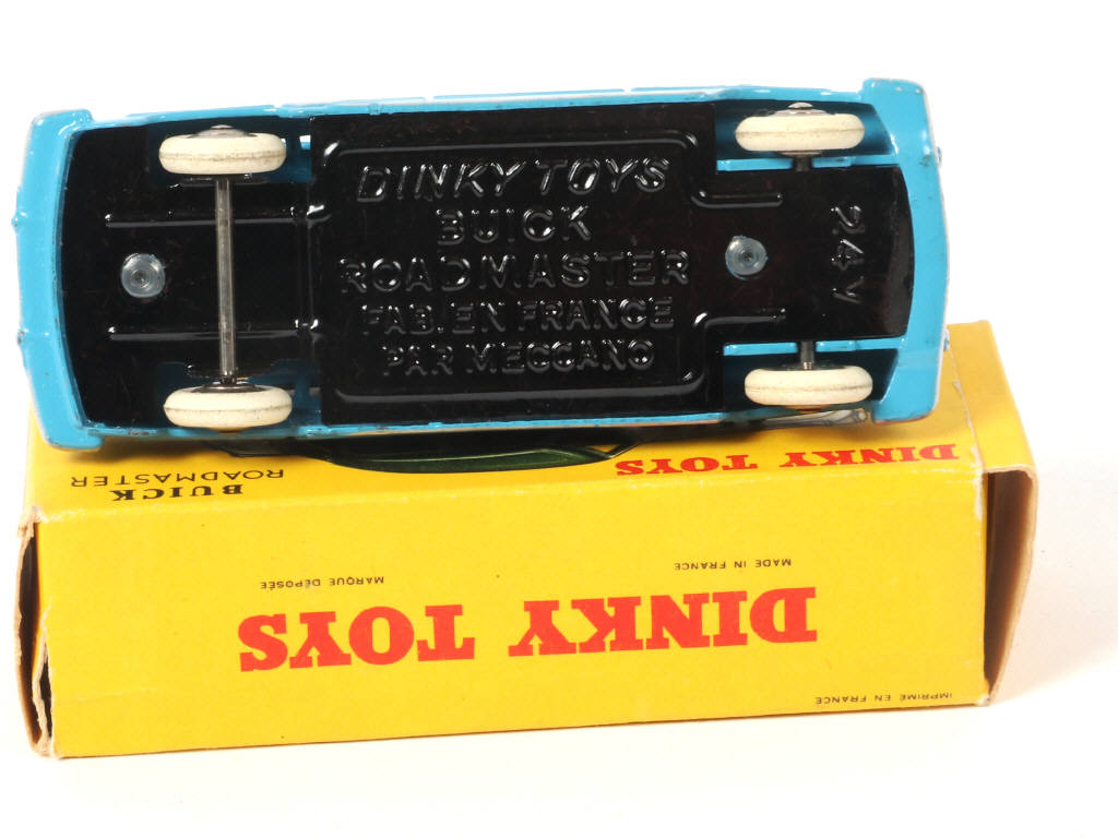 Lot 368 - DINKY TOYS (FRANCE) (1)